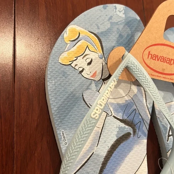 Havaianas Disney Flip Flops - Picture 3 of 6